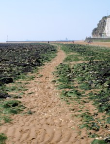 Shore between Broadstairs and Ramsgate, Ruths coastal walk.