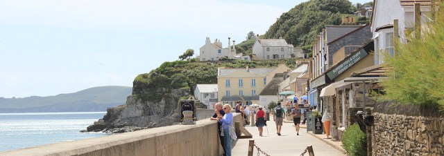 Torcross and lunch on Ruth's coastal walk.