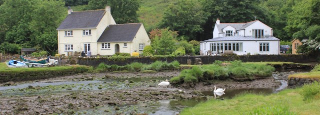 14 Manaccan, crossing River Gillan, Ruth's coast walk