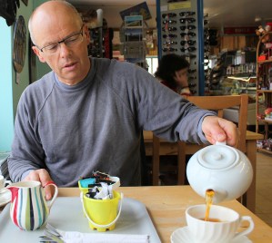 tea dear, Praa Sands, Ruth walking the coast