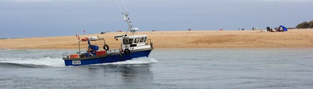 boat coming up into Hayle Harbour, Ruth Livingstone