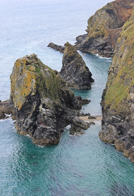 Hell's Mouth, Ruth walking the SWCP, North Cornwall