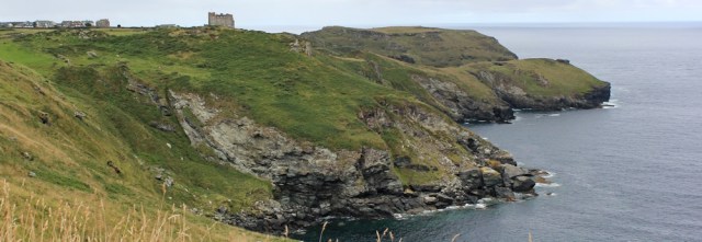 02 looking back to Tintagel from Willapark, Ruth on the SWCP