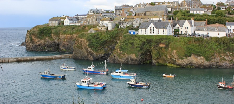 Port Isacc, Ruth on the SWCP, Cornwall