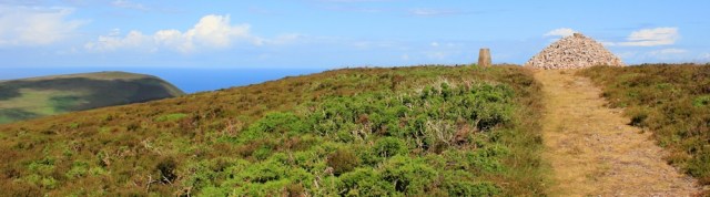 Holdstone Hill, Ruth walking north Devon