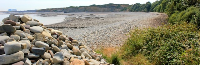 dead end along beach, Ruth at Lilstock, North Somerset Coast