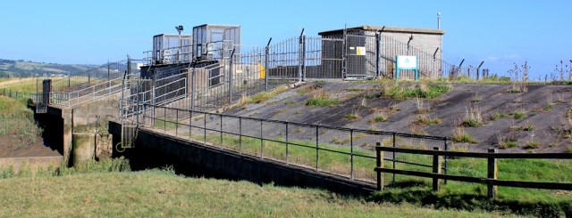 no passage over sluice, River Axe, Ruth walking the Somerset coast