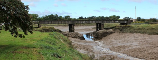 Sea Mills bridge from the other side, Ruth walking the Severn Way