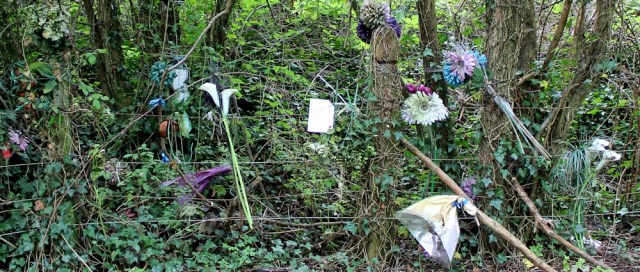 b08 pathside memorial, Ruth walking near Portbury Docks, Somerset coast