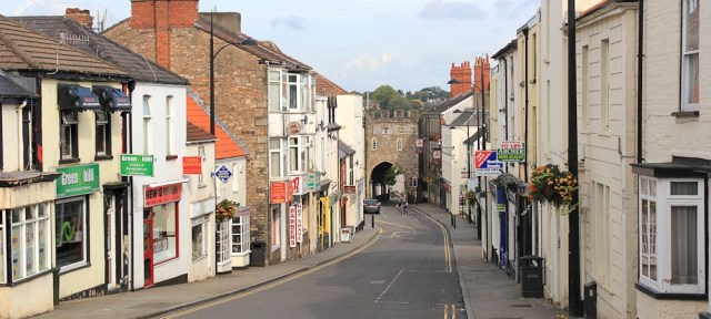 b09 Chepstow, Ruth walking down Steep Street