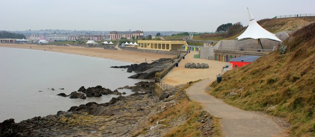 04 Whitmore Bay, Ruth walks around Barry Island, Wales coast