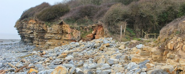 22 across rocks near Calofan Sea Watch Centre, Ruth in South Wales