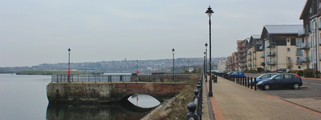 b20 waterside development, Barry, Ruth on the Wales Coast Path
