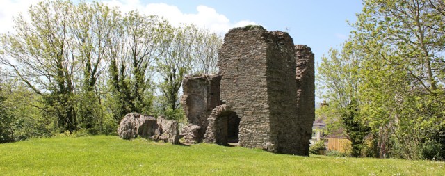 Loughor Castle, Ruth walking in Wales