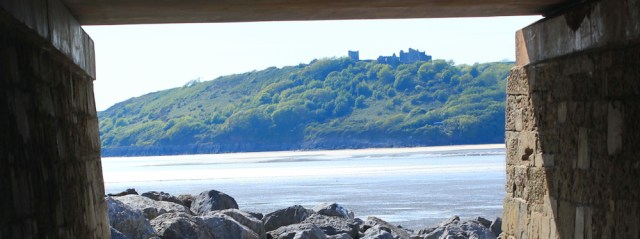 a17 Llansteffan castle, from Ferrybridge, Ruth walking in Wales
