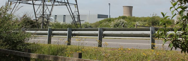 b04 not very scenic walk, Millenium Coastal Park, Ruth walking to Llanelli