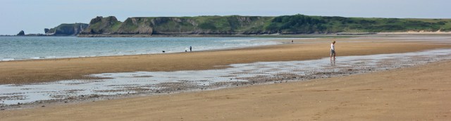 02 Giltar Point, Ruth walking the coast, Tenby