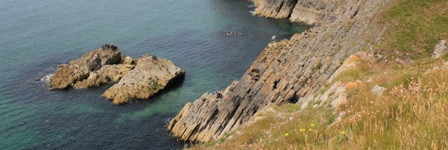 07 climbers on rocks, Ruth livingstone near Penally, Wales