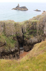 08 Sandy Pit, Stackpole, Ruth hiking the Welsh coast