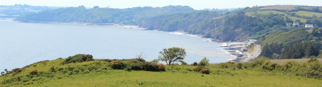  down to Amroth, Ruth walking in Wales