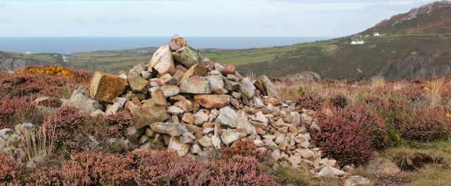 b14 cain on top of ridge, Ruth hiking to YHA at Pwll Deri