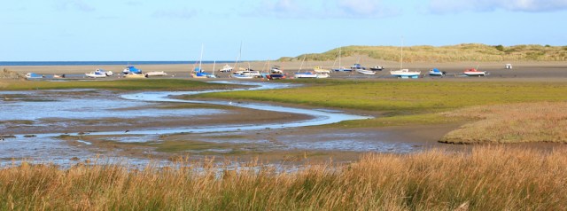 02 Newport Sands, Ruth hiking the coast, Wales
