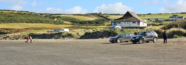 08 Newport Sands, car park, Ruth Livingstone