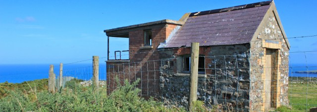 09 old hut, Cemaes Head, Ruth's coastal hike