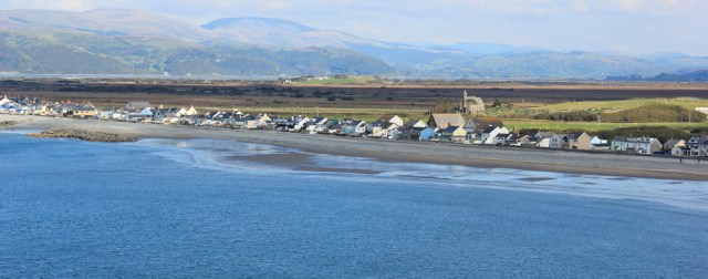 17 Borth, Ruth on the Ceredigion Coast Path