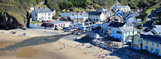 18 Llangrannog, Ruth walking the Ceredigion coast path