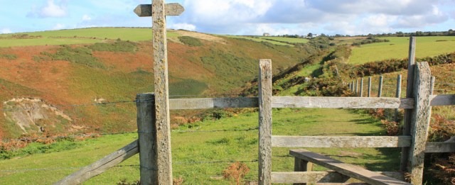 19 footpath at Traeth Bach, Ruth Livingstone hiking in wales