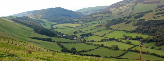 24 inland view from the Panoramic Walk, Ruth above Aberdyfi