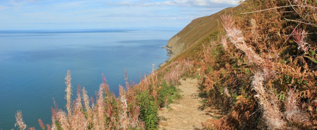 b10 still climbing Penmoelciliau, Ruth Livingstone