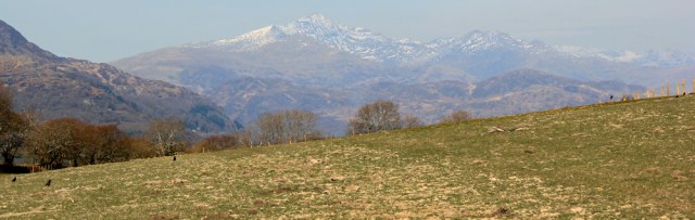 a04 Snowdon, Ruth hiking in Wales