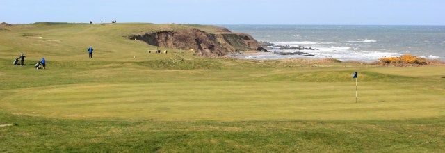 02 golf green, Morfa Nefyn, Ruth Livingstone walking the Llyn Coast Path