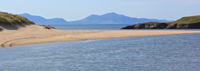 02 mouth of Afon Ffraw, with Yr Eifl in the distance, Ruth Livingstone
