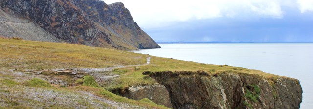 04 coast towards Nefyn, Ruth walking in Wales