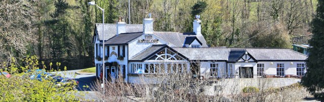 16 Antelope Pub, Menai Bridge, Ruth walking the coast, Walse