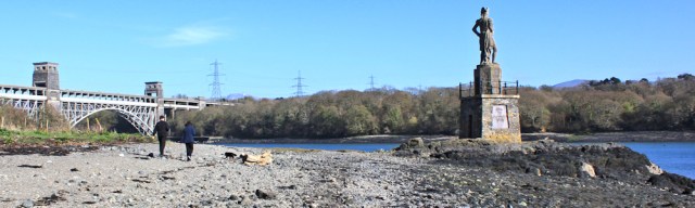 25 Nelson's Statue and Pont Britannia, Ruth Livingstone