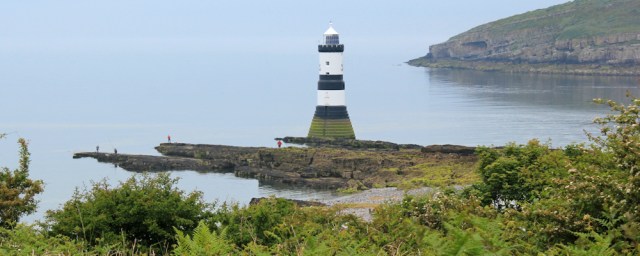 06 Trwyn Du lighthouse, Ruth's coastal walk in Anglesey