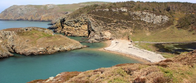 11 Llyn y Fydlyn, Ruth hiking in Anglesey
