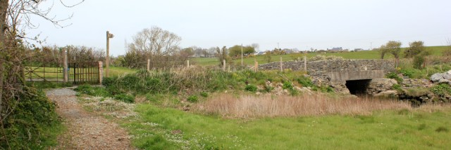 a21 another bridge, Ruth hiking to Llanfachraeth from Valley