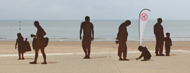 03 metal figures, Colwyn Bay, Ruth's coastal walk
