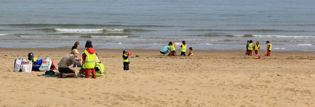 04 high vis children, Colwyn Bay