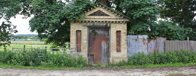 06 Ruth walking the Wales Coast Path to Queensferry