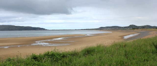 20 Ruth Livingstone walking along Conwy Sands