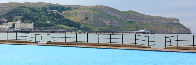 a01 Llandudno, paddling pool, Ruth Livingstone