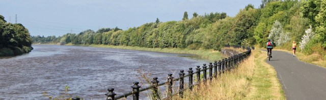02 cycle way, Preston, Ruth Livingstone hiking in Lancashire