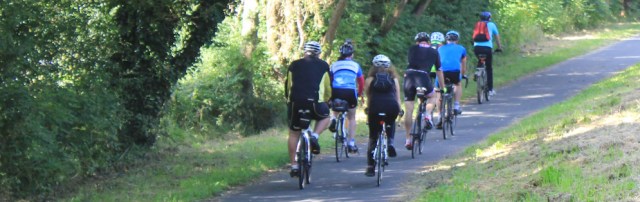 04 cycling group, Preston, Ruth hiking the Guild Wheel route