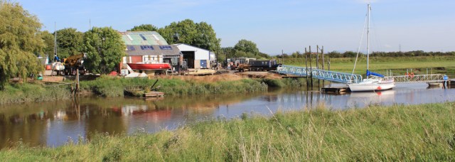 07 boatyard at Helsketh Bank, Ruth's hike along the river